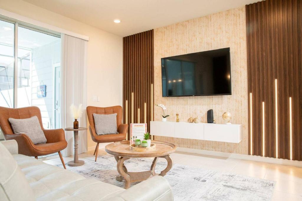 Disney Getaway Private Pool Game Room. Book Now WIR69, Davenport