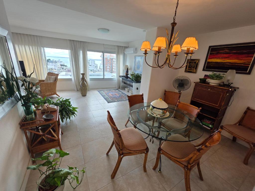 Punta del Este Santos Dumont apto 612 Centrico y a un paso de la playa - 5