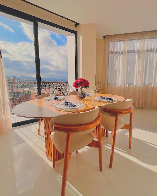 Apartamento a estrenar con la mejor vista de Loja - 1