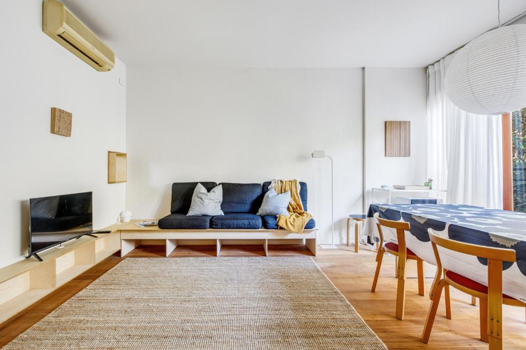 Modern Nomads Como Park Toorak Serene Getaway, Melbourne