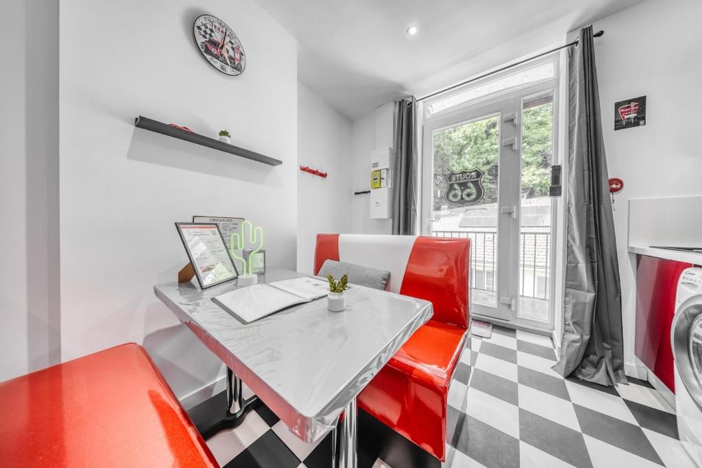 IDEAL Pro, American Atmosphere avec Netflix et Disney - 5
