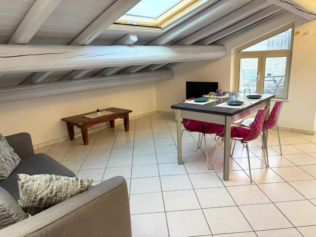 Mythos Home - 5