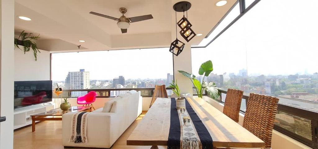 Unique & Spectacular Panoramic Views Top Location - 4