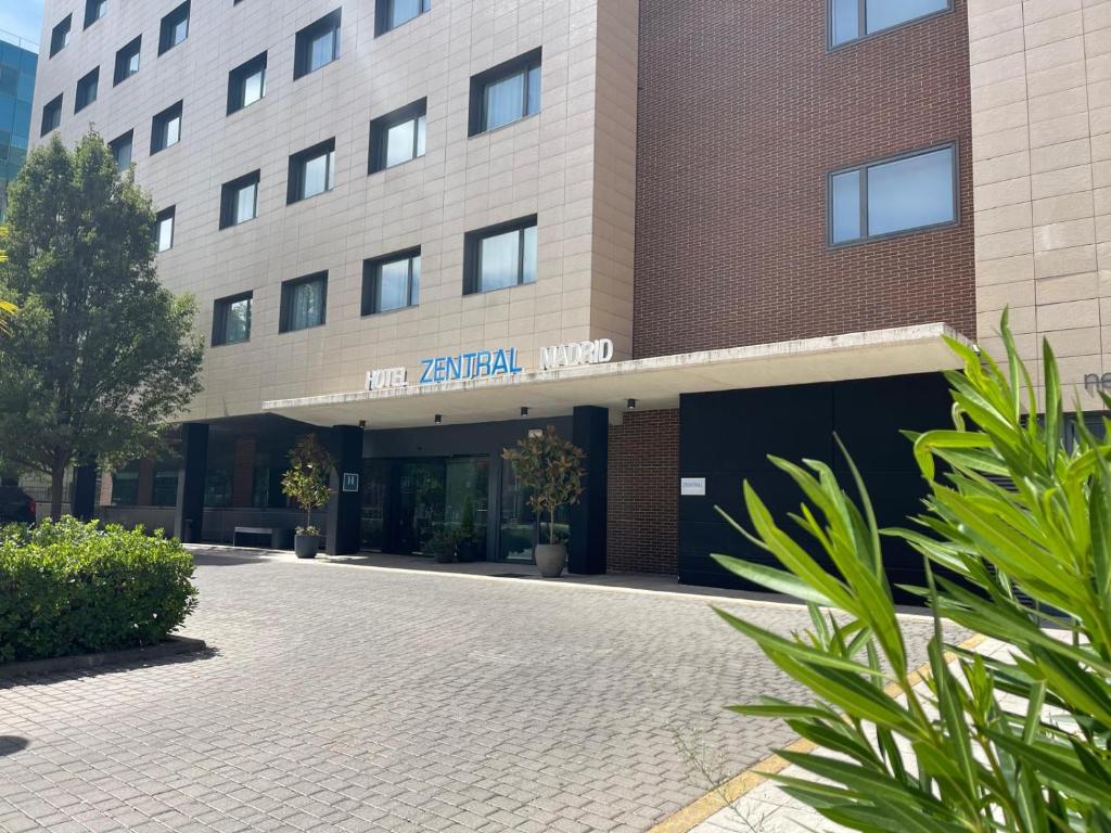 Hotel Zentral Castellana Norte - 2