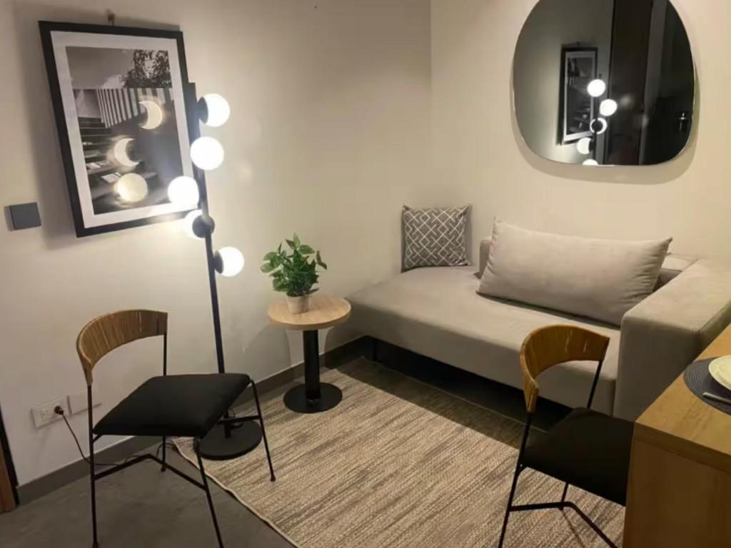 Luxury apartment with pool - 2