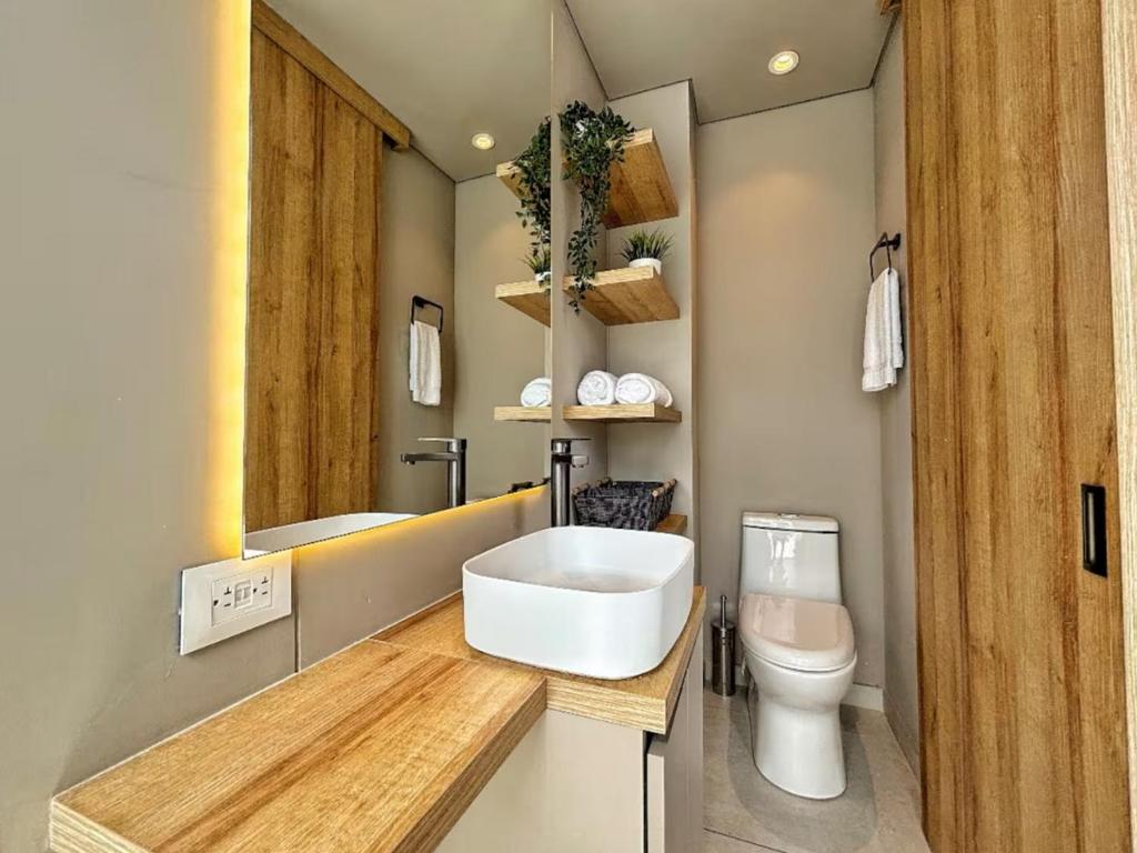 Luxury apartment with pool - 5