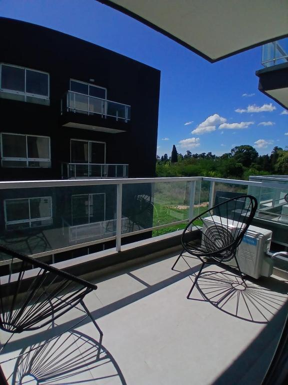 Vivienda Minimalista Ezeiza 305 - 3