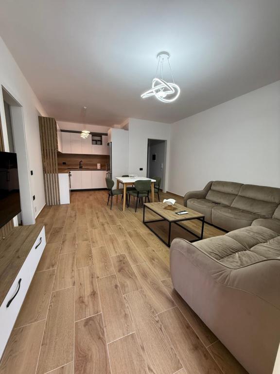 Vlora Center, Vlorë