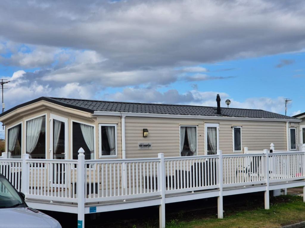 R14 golden sands, Kinmel Bay