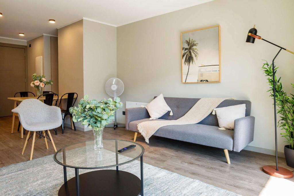 Stylish 2BR Urban Retreat in Providencia - 1