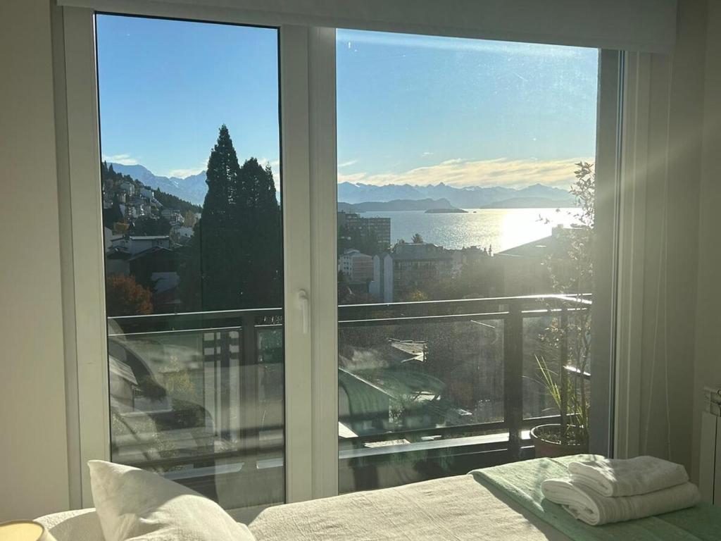 Brc Homes Rental #601 con vista al lago y cochera - 1