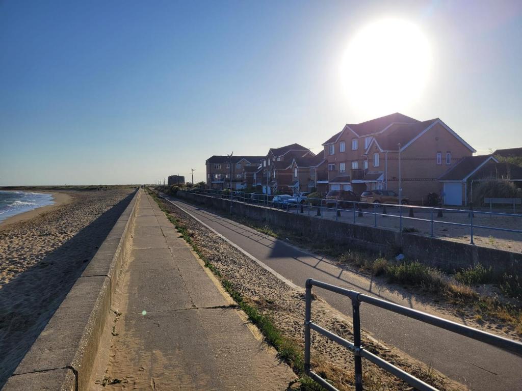 Seaview house - Three bedroom house with close access to beach by Catchpole Stays, Clacton-on-Sea