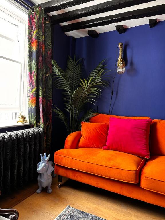 The Cwtch - Tudor cottage, Hastings