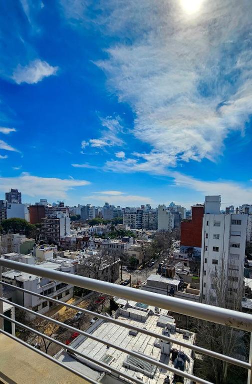 Depto cerca de la Rambla, con self check in - 2