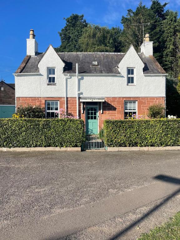 Relax by the River, at Millgreen House, Dumfries