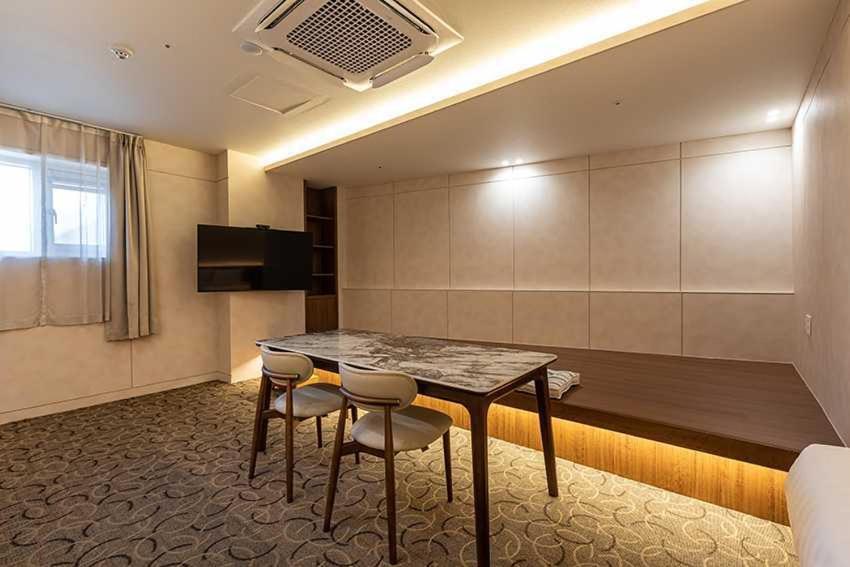 โรงแรมนิวโซล (New Seoul Hotel)