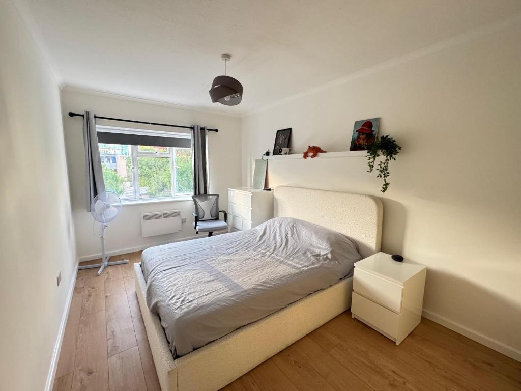 Spacious and Modern 1Bed Flat near Ealing, Ealing