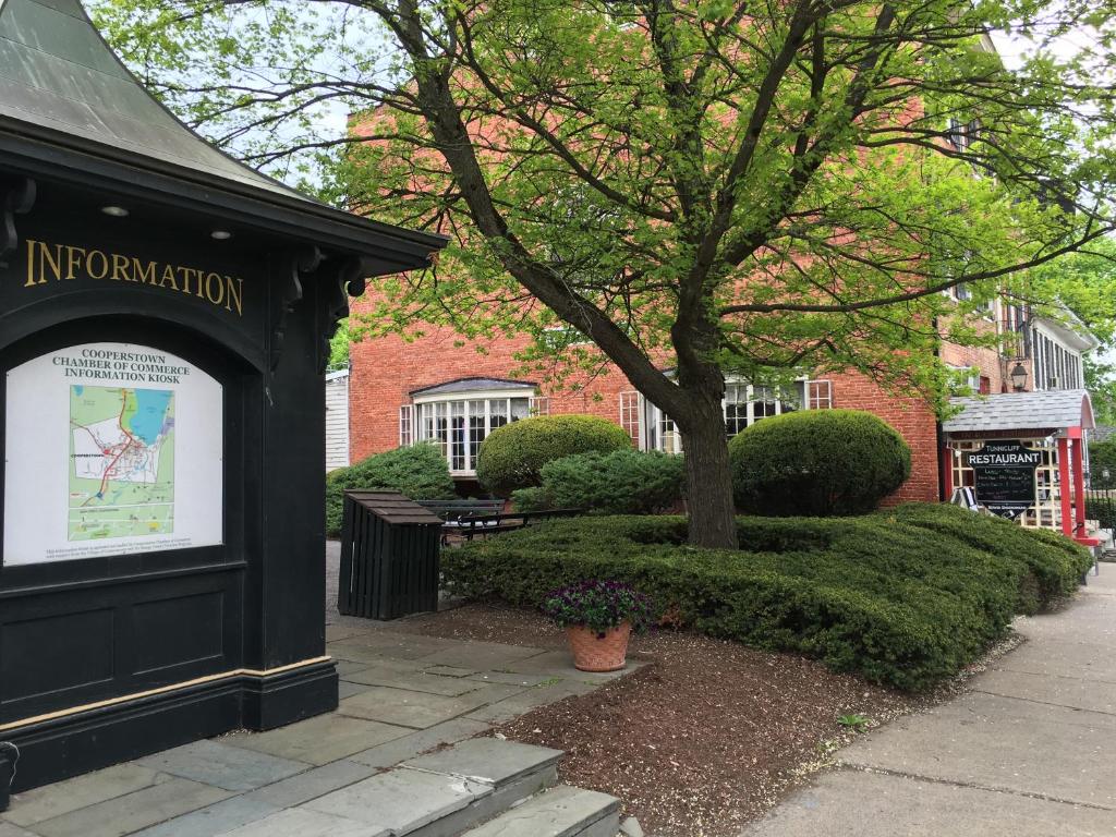 The Tunnicliff Inn photo