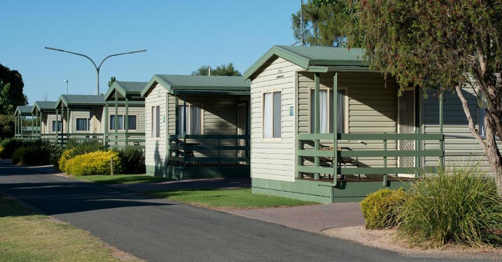 Berri Riverside Holiday Park photo