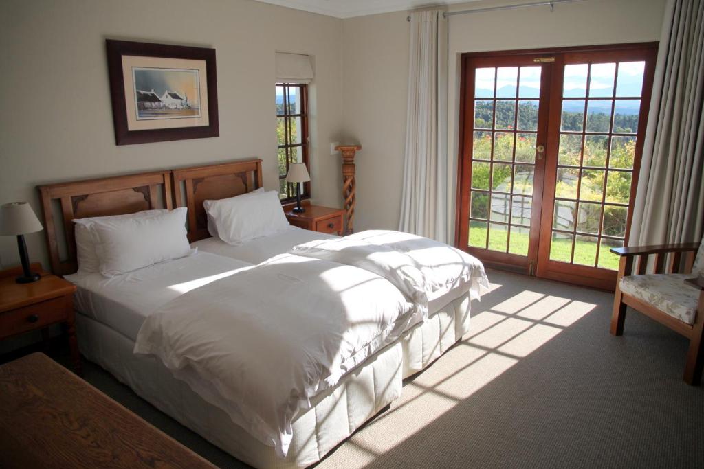 Fynbos Ridge Country House and Cottages photo