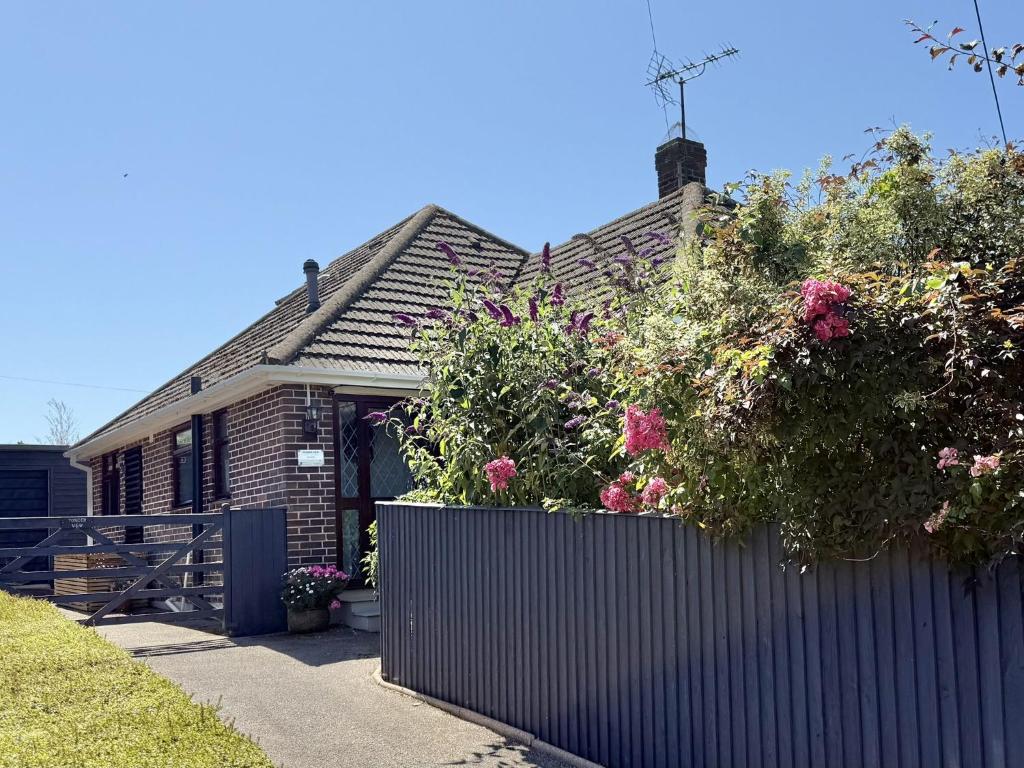 Yonder View, Lyme Regis