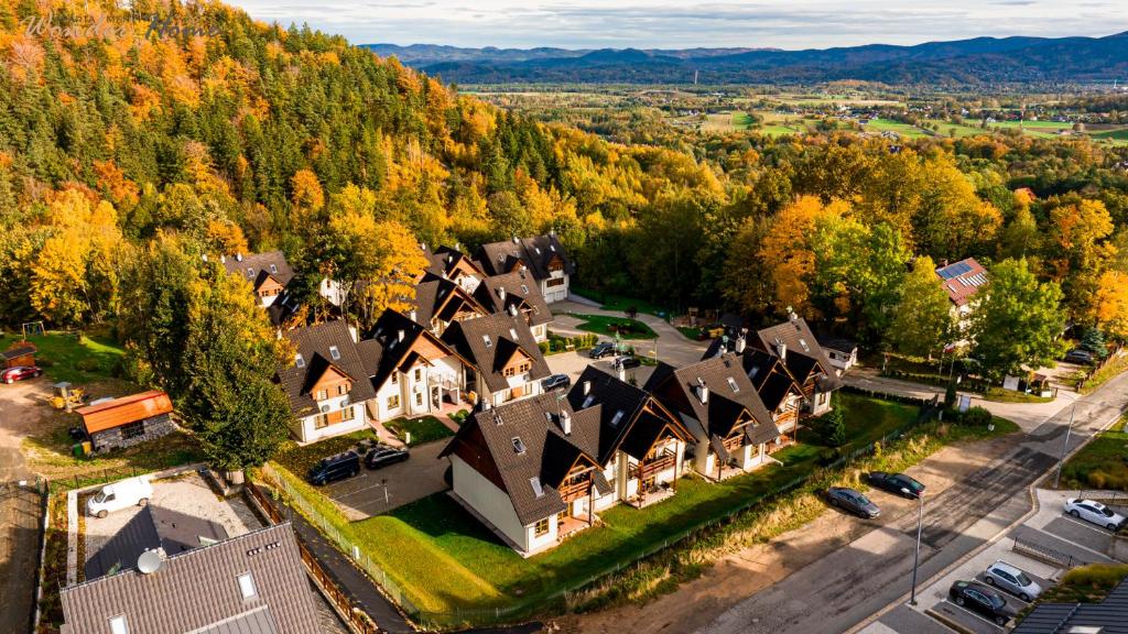 Wonder Home - Domek górski Karmel z balkonem i kominkiem - dozorowane osiedle z placem zabaw, tuż przy stoku narciarskim, Karpacz