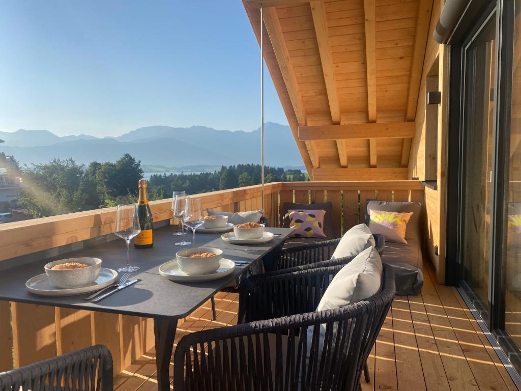 See & Bergblick I Sauna im Badezimmer I Parkplatz - 1