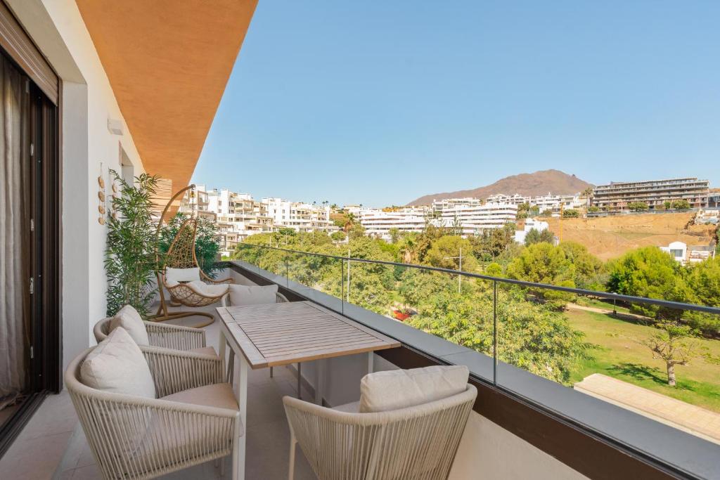 900m from the beach apartment in Estepona with a pool - 2