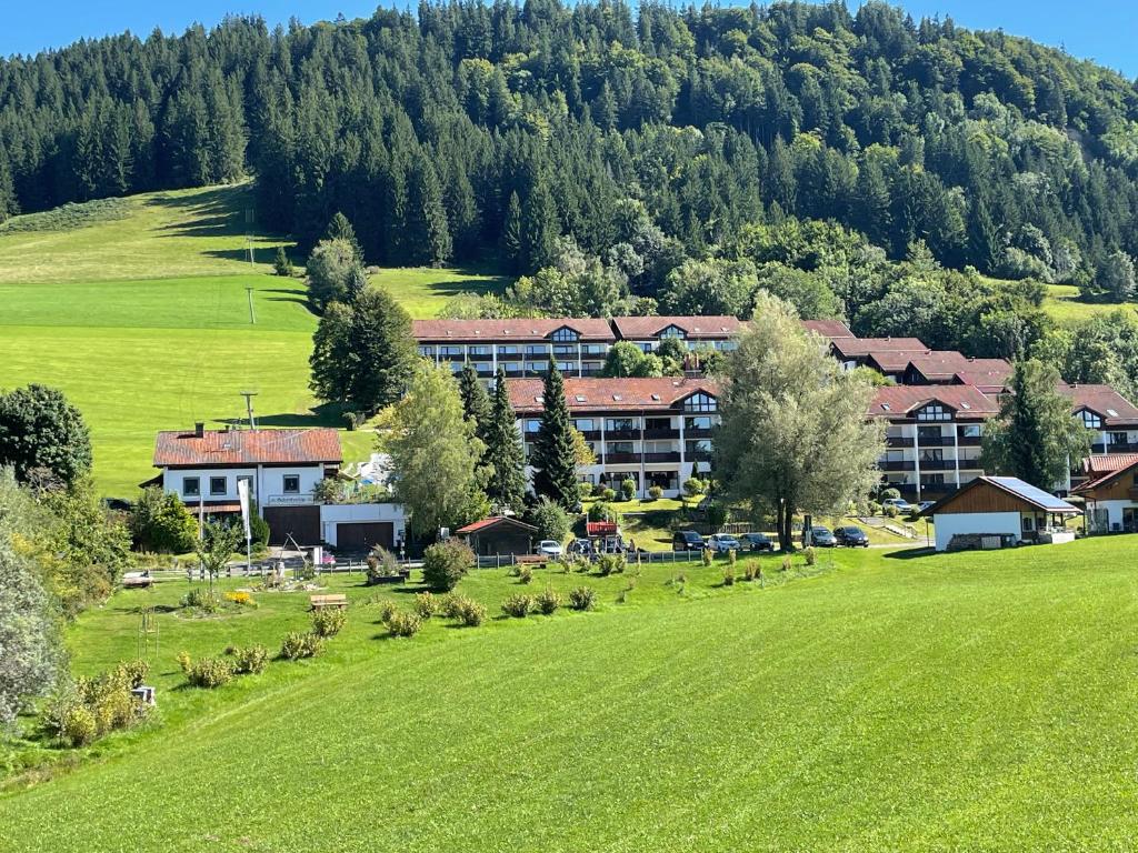 Familienauszeit Indoorpool, Sauna, Netflix, Disney, optional Vielpass Karte, inkl Bettwäsche Handtücher Reinigung - 2