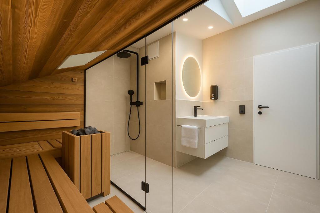 Berg & Seeblick I Sauna im Badezimmer I Parkplatz - 2