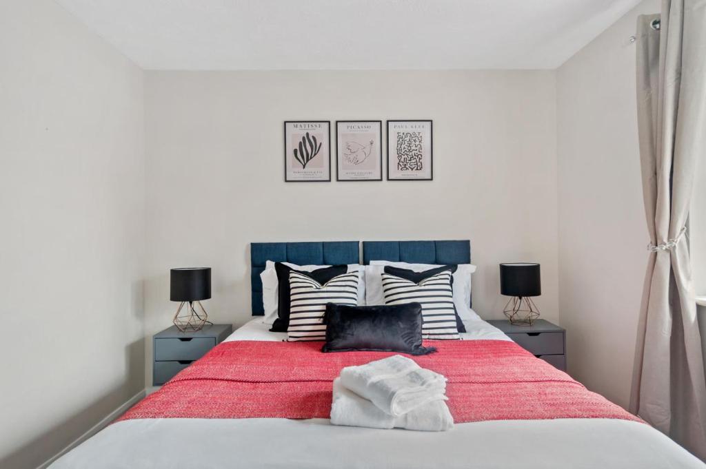 The H&S House accommodation, Hoo