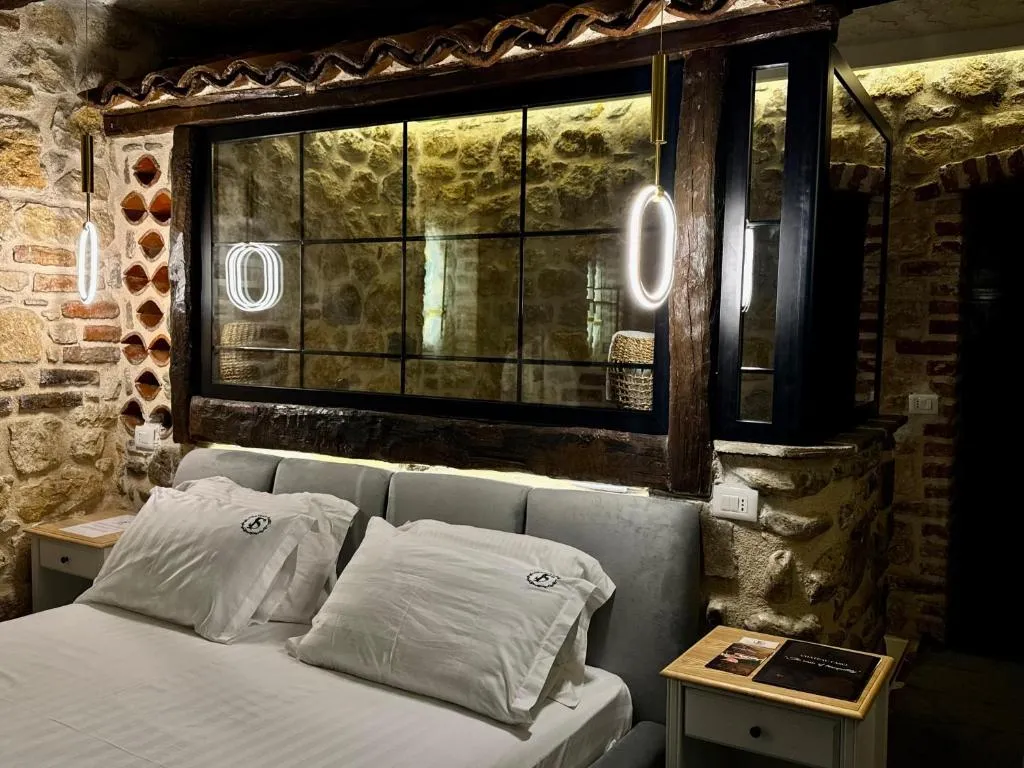 Chateau Fasel, hotel en Tirana