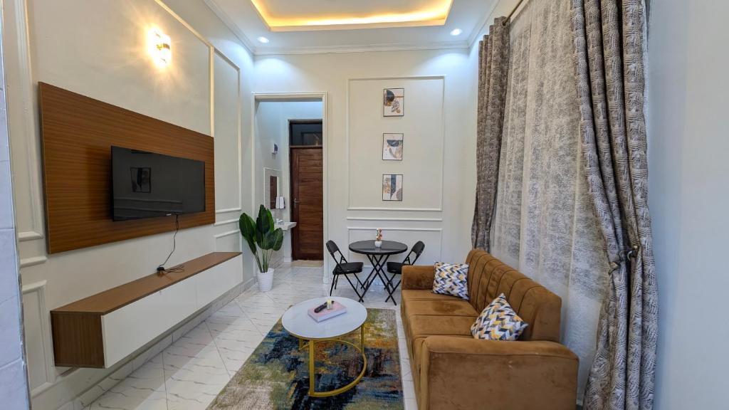 MielzColored Apartment, Dar es Salaam