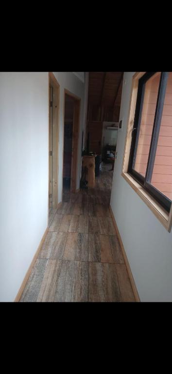 Cabaña en el claro - 4