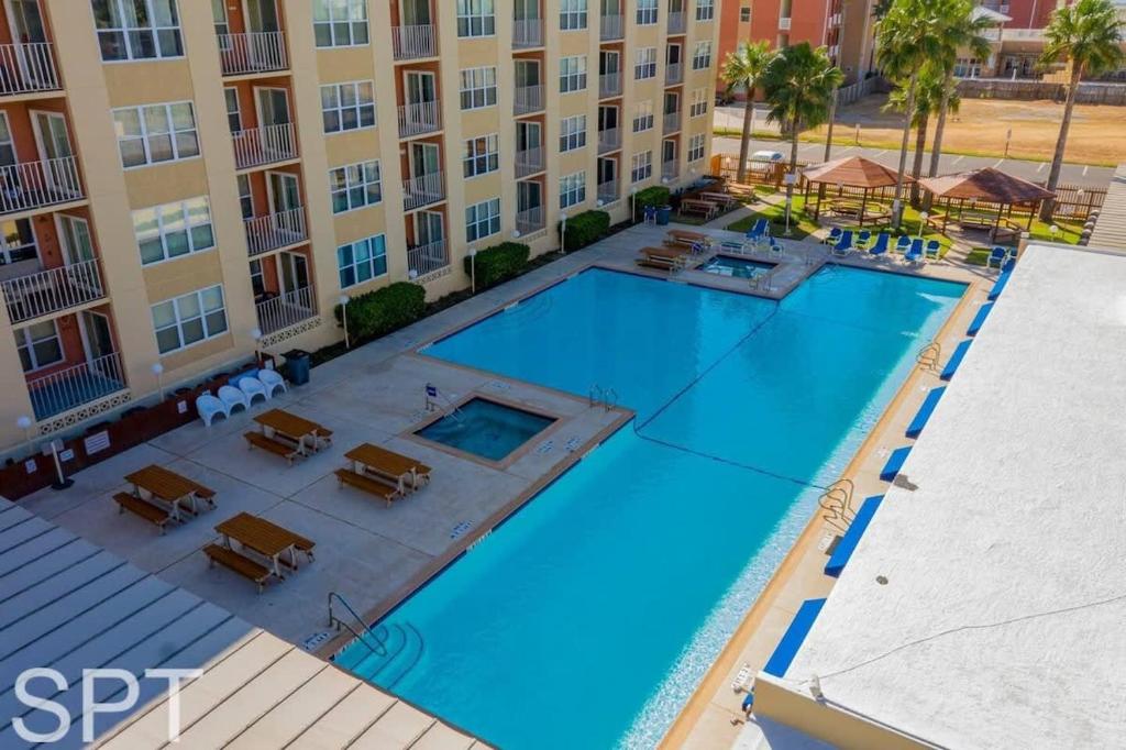 Beach Access Condo with Pool, Hot Tub Area & BBQ - Gulfview I - unit 213, South Padre Island