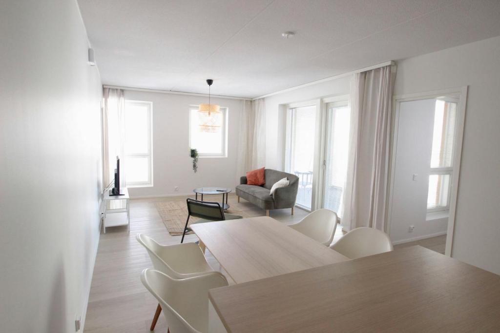 Central and Spacious Apartment for 3 with Sauna, Jyväskylä