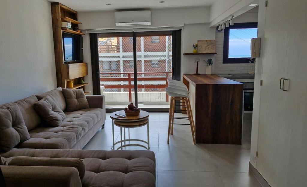 Departamento a 50 mts del mar - 2