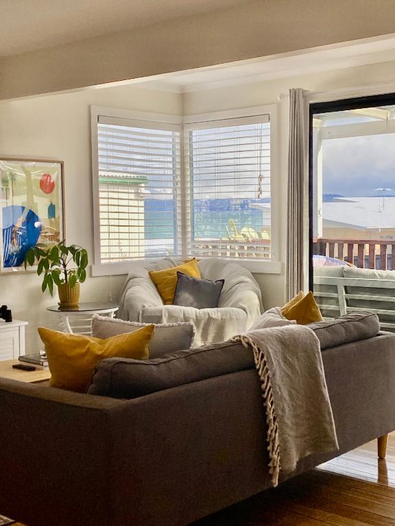 The Lazy Fig - Ocean Views, Orchard & Pizza Oven, Primrose Sands