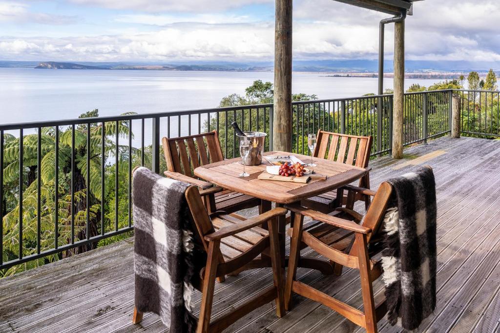 Oreti Collection - By Vacations in Paradise, Turangi