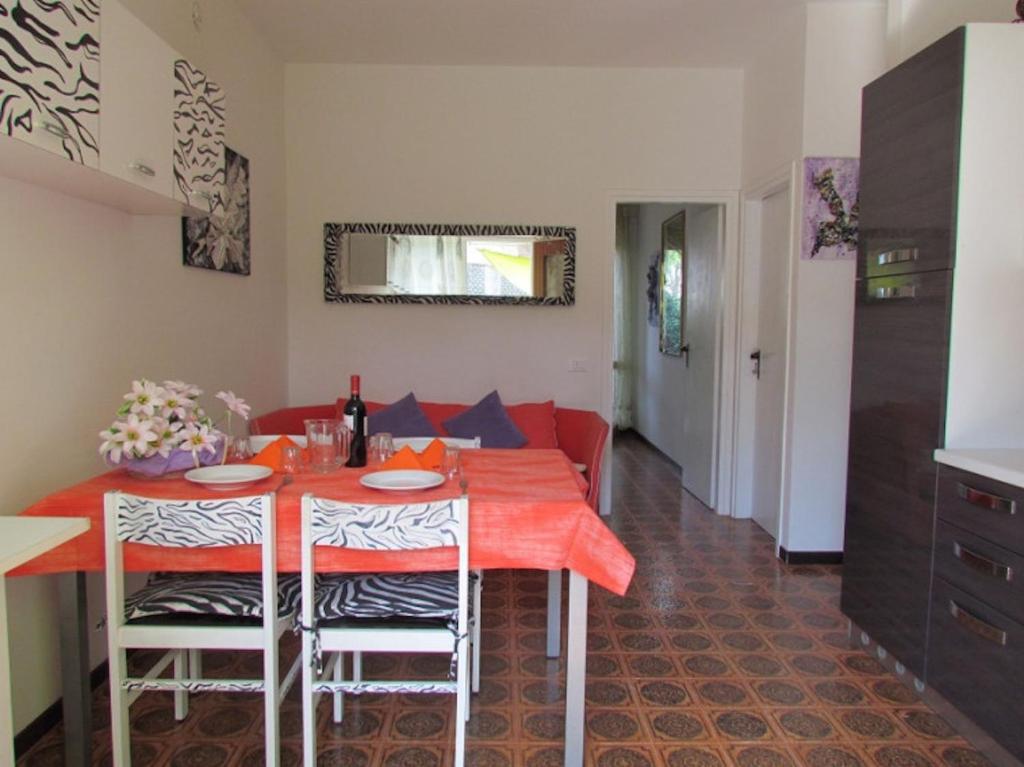 Villa with garden and beach place - 3