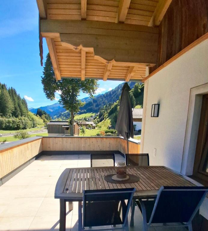 Ferienwohnung Frauenkogelblick mit Terrasse am Bauernhof - 1