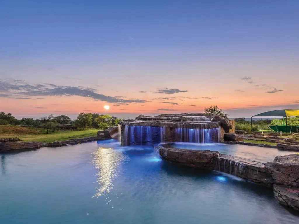 The Kingdom Resort, hotel in Ledig