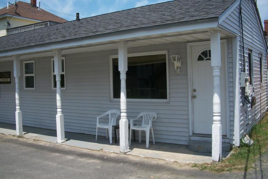 Nautical Beach Properties photo