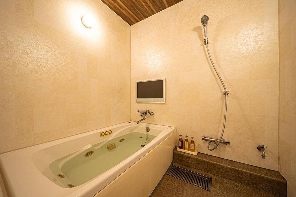 HOTEL FIVE plus -Adult Only-