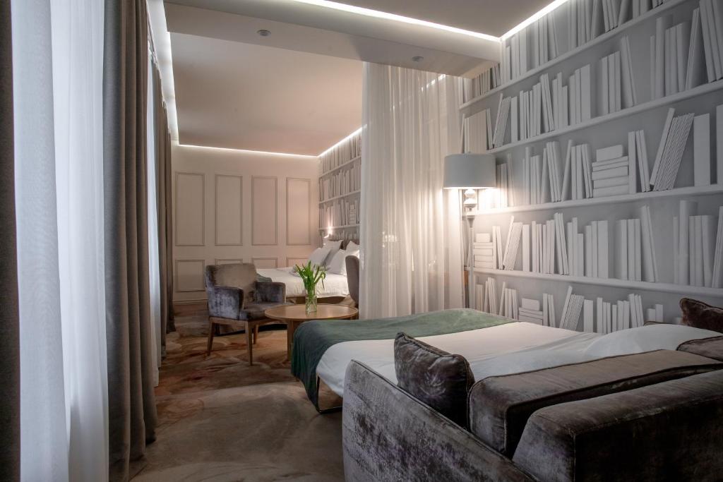 Jump INN Hotel Belgrade - 4