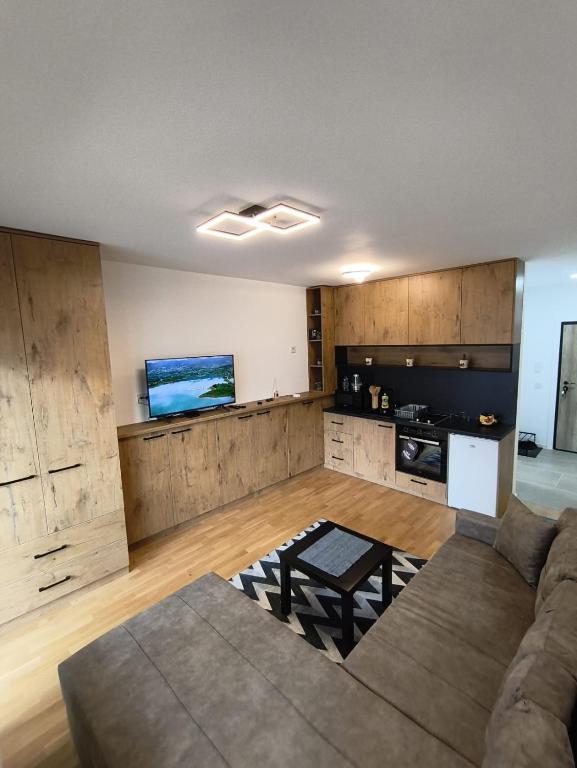 EastWest Nest Sarajevo, Vogošća