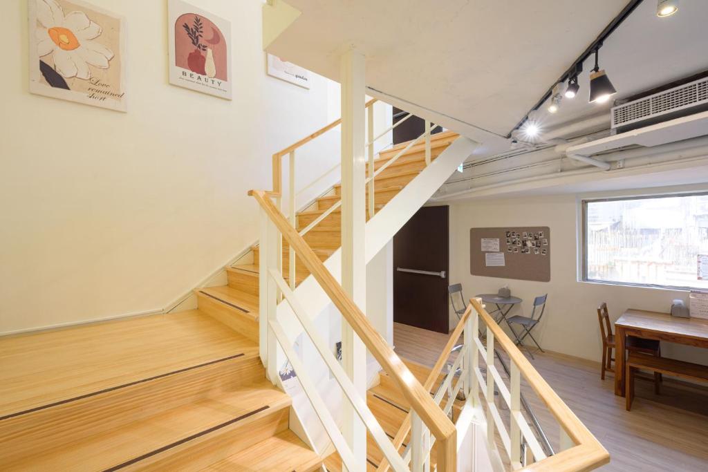 워크 인 101 대표 이미지