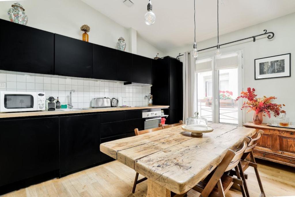 Stunning Parisian 1BR Flat 5 min from Montmartre - 5