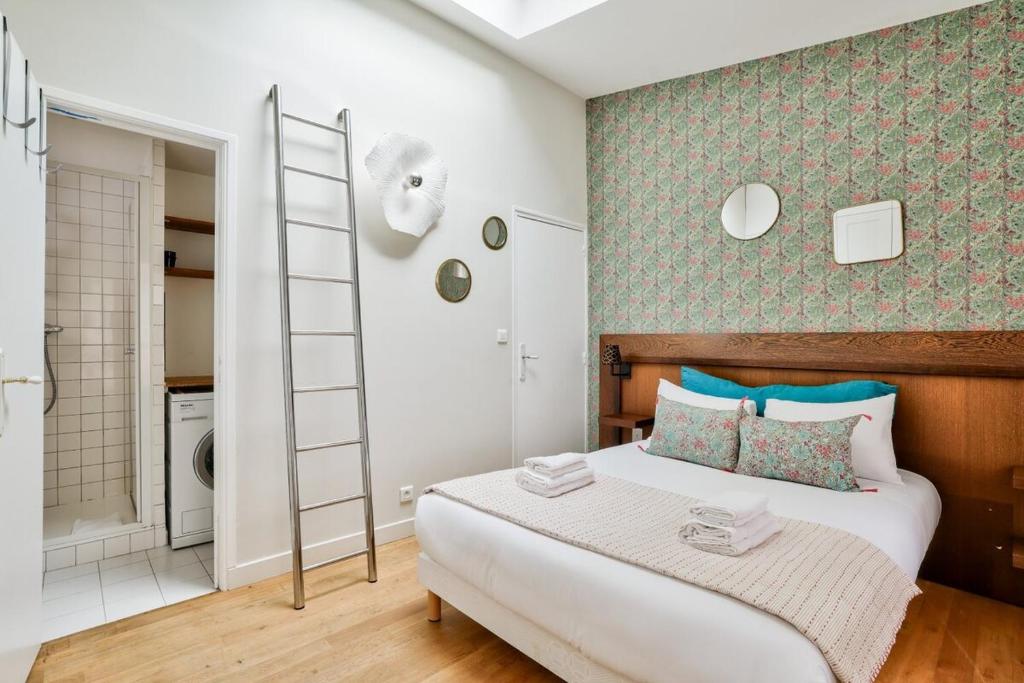 Stunning Parisian 1BR Flat 5 min from Montmartre - 2