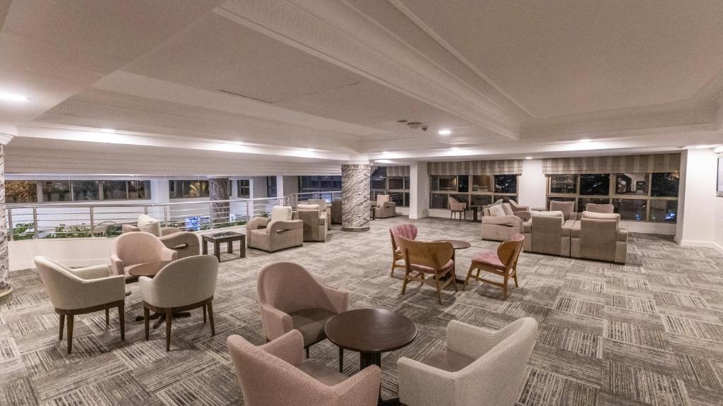 Palmin Hotel — Restauracje i bary in Kusadasi, Aydin